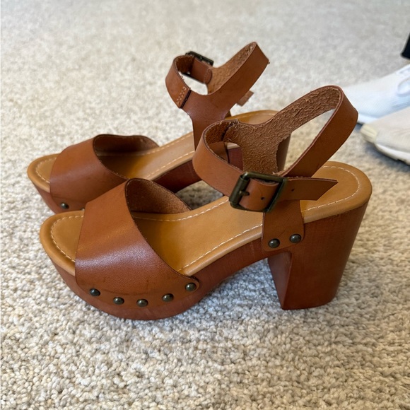 Madden Girl Brown Platform Heels - Picture 2 of 4